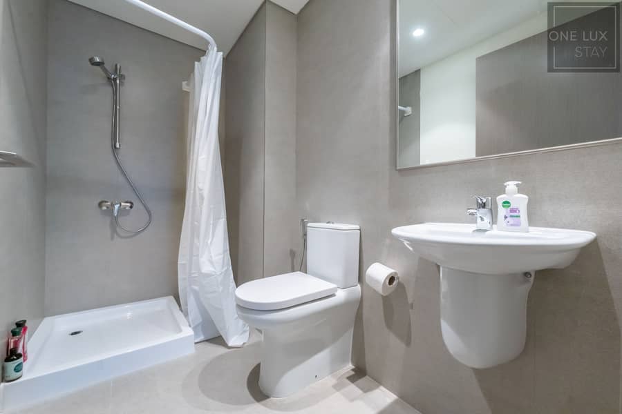 28 Bathroom 3 SHOWER. jpg