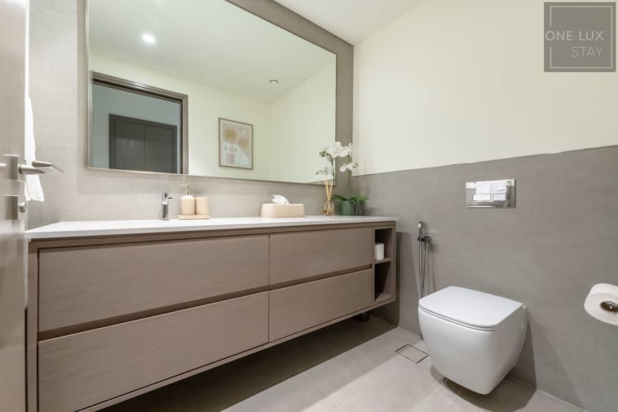 29 Bathroom 4. jpg