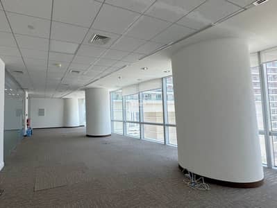 Office for Rent in Business Bay, Dubai - Canal View | Grade A Tower | Prime Tower