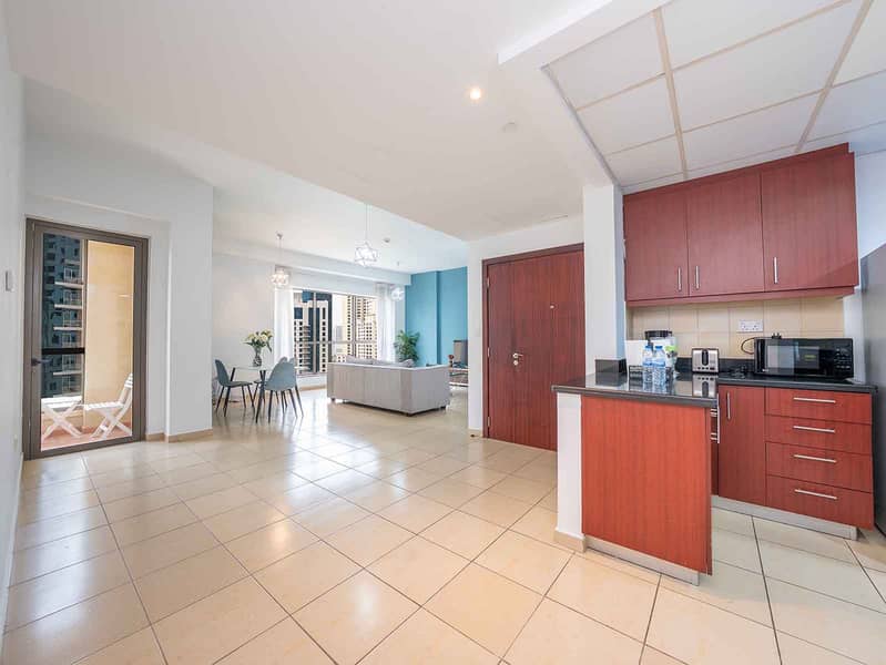 4 Furnished___Marina_View___Spacious_Living-0. jpg
