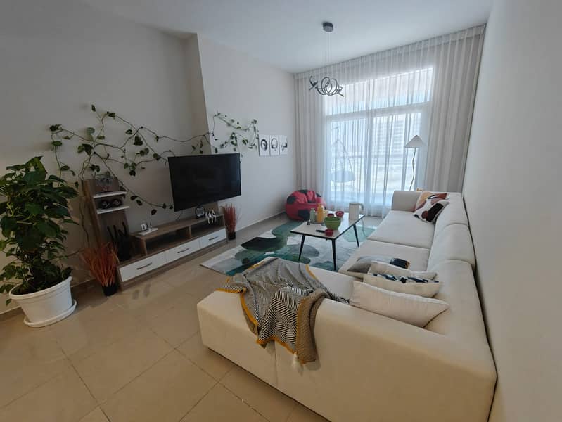 Spacious_2_BR__Prime_Location___Smart_Buy-10. jpg