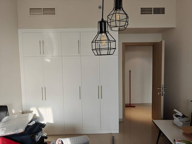 7 Spacious_2_BR__Prime_Location___Smart_Buy-4. jpg
