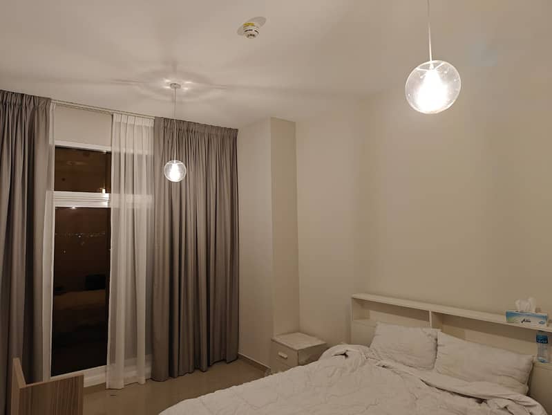 8 Spacious_2_BR__Prime_Location___Smart_Buy-17. jpg