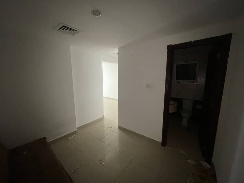 7 cadd956e-51af-4c2a-85ec-3ea47dd0b364. jpg