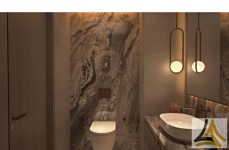 11 washroom. jpg