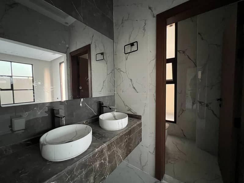 4 صورة واتساب بتاريخ 2025-06-25 في 21.56. 02_a6ebd6a2. jpg