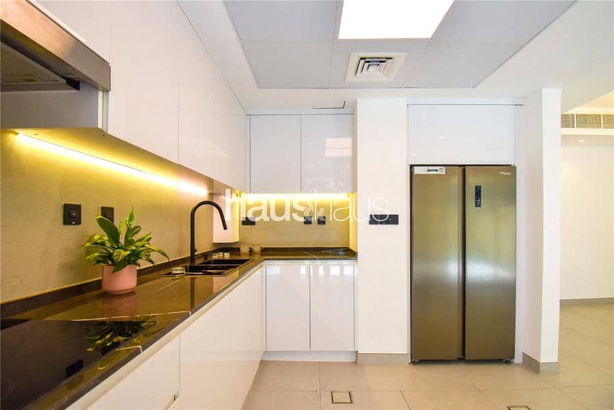 位于清泉社区,清泉别墅11区 2 卧室的联排别墅 3280000 AED - 12038745 位于清泉社区,清泉别墅11区 2 卧室的联排别墅 3280000 AED - 12038745