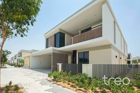 5 Bedroom Villa for Rent in Tilal Al Ghaf, Dubai - Upgraded | Corner Plot | Vacant Now