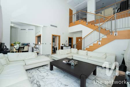 4 Bedroom Penthouse for Rent in Palm Jumeirah, Dubai - Move-in-ready | Spacious | Bright Duplex Penthouse