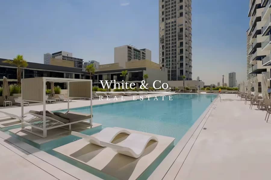 Furnished | Corner Unit | Flexy Cheques Furnished | Corner Unit | Flexy Cheques