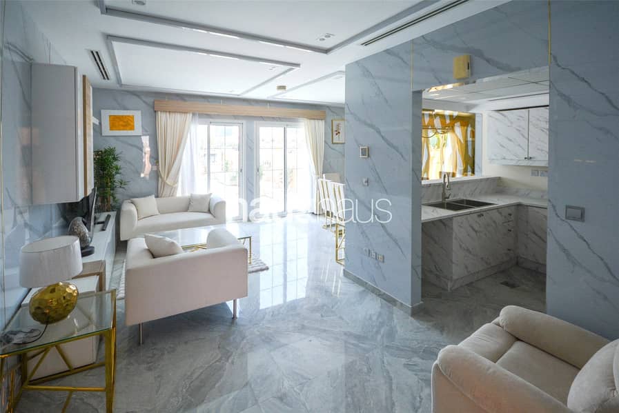 位于朱美拉三角小镇(JVT),JVT第8区,8N区 2 卧室的联排别墅 2800000 AED - 12039525 位于朱美拉三角小镇(JVT),JVT第8区,8N区 2 卧室的联排别墅 2800000 AED - 12039525