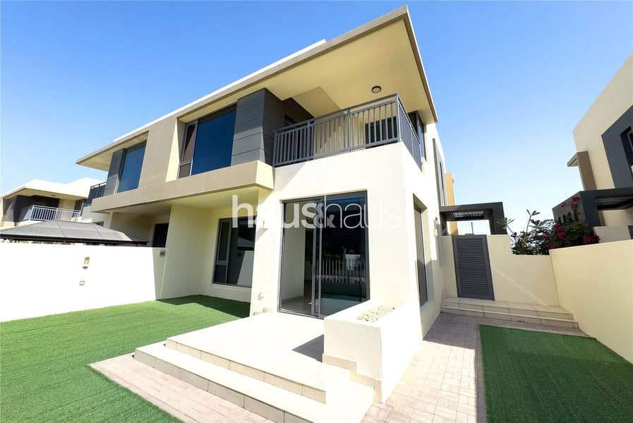 位于迪拜山庄,枫叶社区,枫叶2号公寓 5 卧室的别墅 330000 AED - 12039532 位于迪拜山庄,枫叶社区,枫叶2号公寓 5 卧室的别墅 330000 AED - 12039532