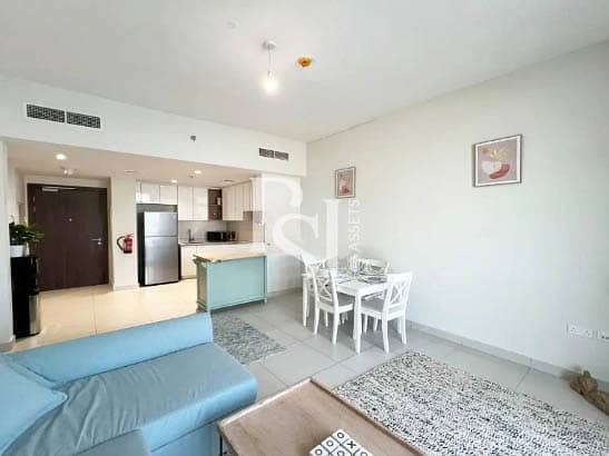 2 living room. jpg