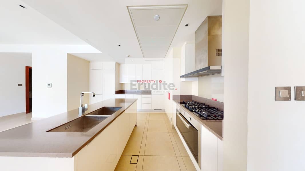 5 MG2-02-MARINA-WALK-VIEW-3-BHK-11022023_122147. jpg