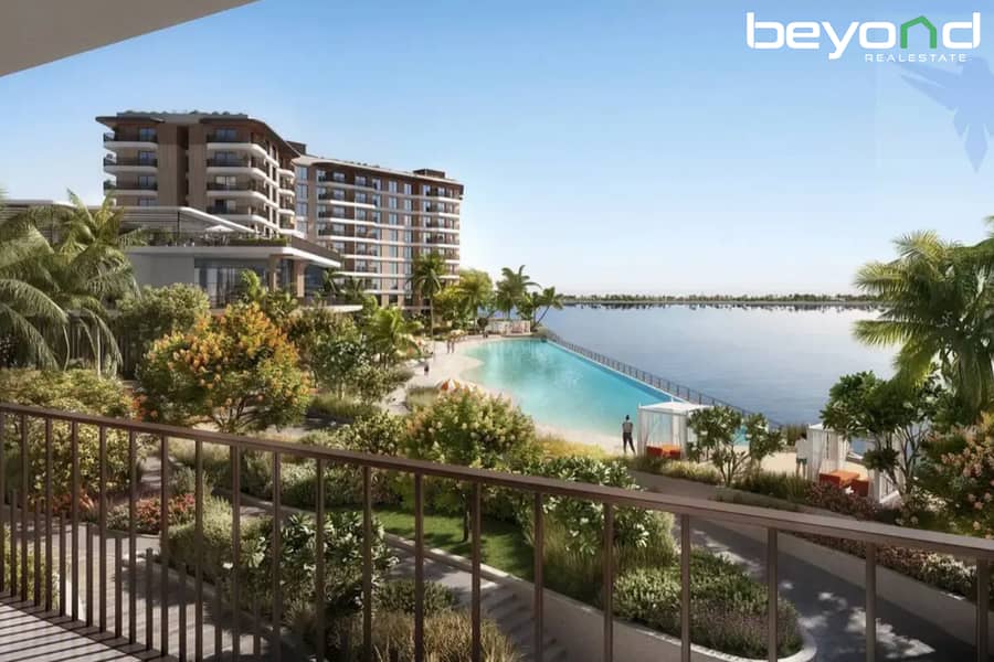 Canal and Community View | Modern 3BR+M Canal and Community View | Modern 3BR+M