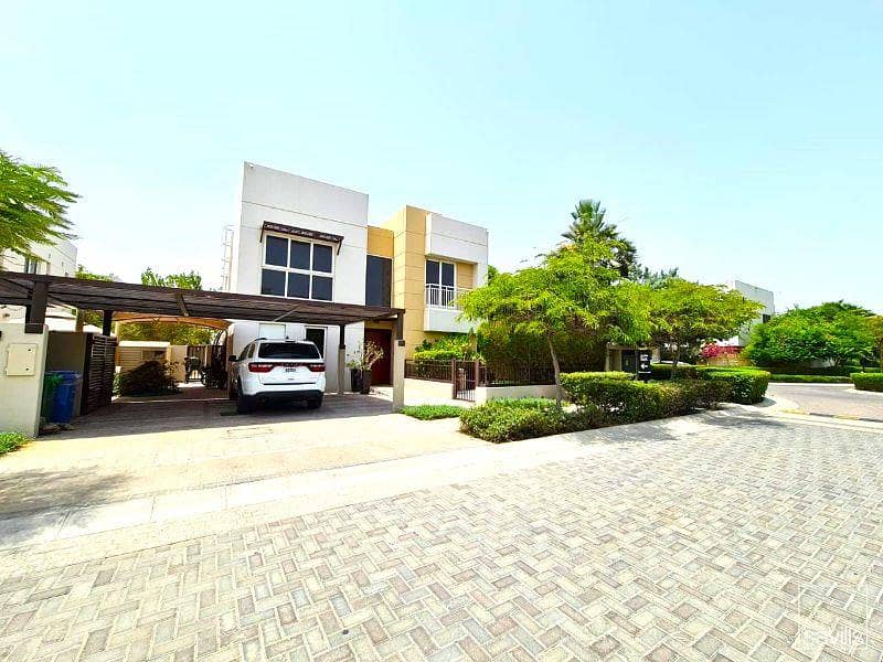 5BR Corner Villa W Private Pool In AL Zahia,shrjah