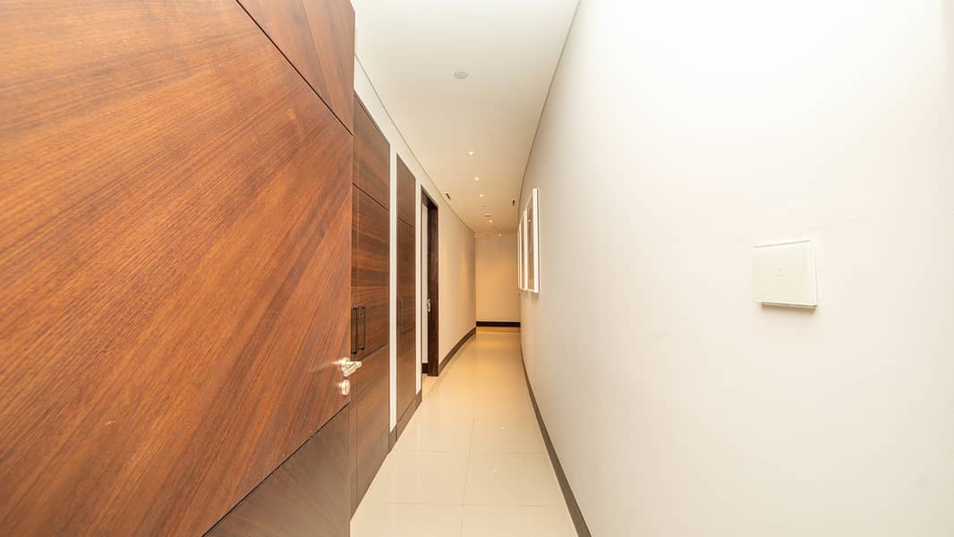 7 Burj_Khalifa_View___High_Floor__Furnished-7. jpg