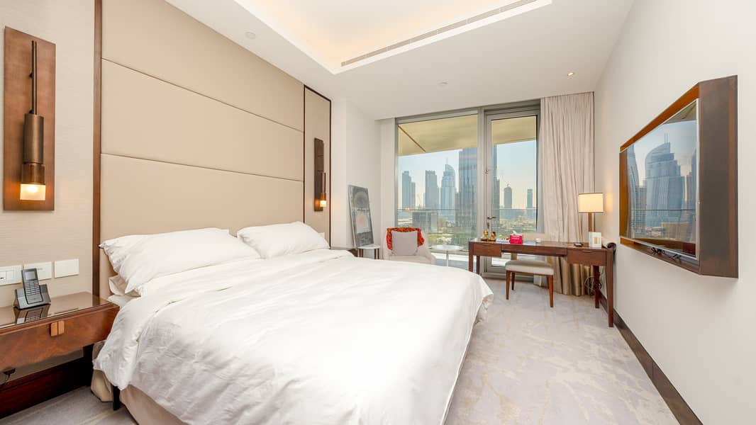 8 Burj_Khalifa_View___High_Floor__Furnished-11. jpg