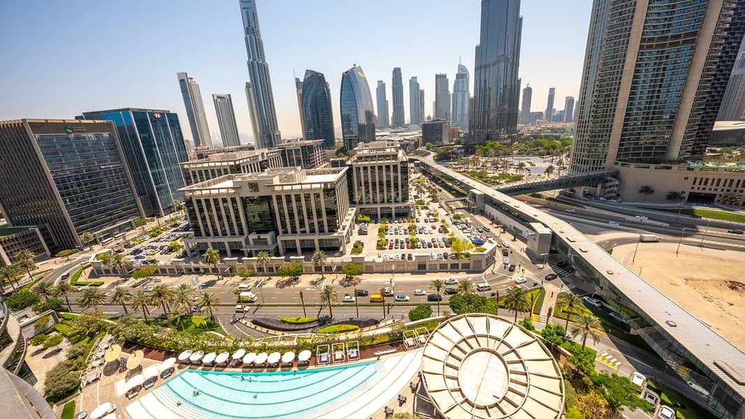 15 Burj_Khalifa_View___High_Floor__Furnished-22. jpg