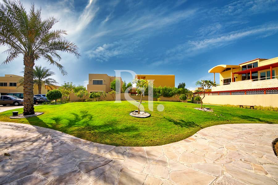12 5BRM-Villa-Type-S-Al-Raha-Gardens-Abu-Dhabi-UAE (9). jpg