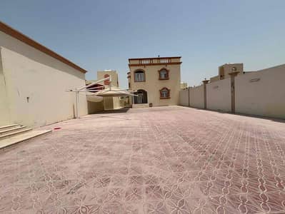 4 Bedroom Villa for Rent in Al Shamkha, Abu Dhabi - f1a46229-4bc7-4569-8124-0b46c21f8c0c. jpg