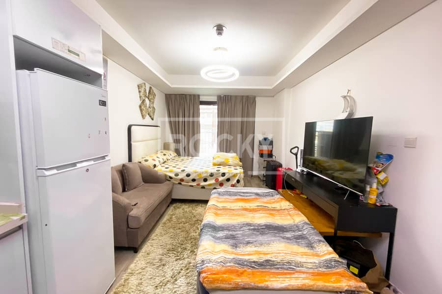 Pool View | Excellent building | Fully Furnished