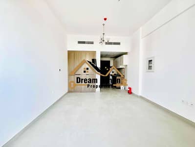 Studio for Rent in International City, Dubai - IMG_3422. jpg