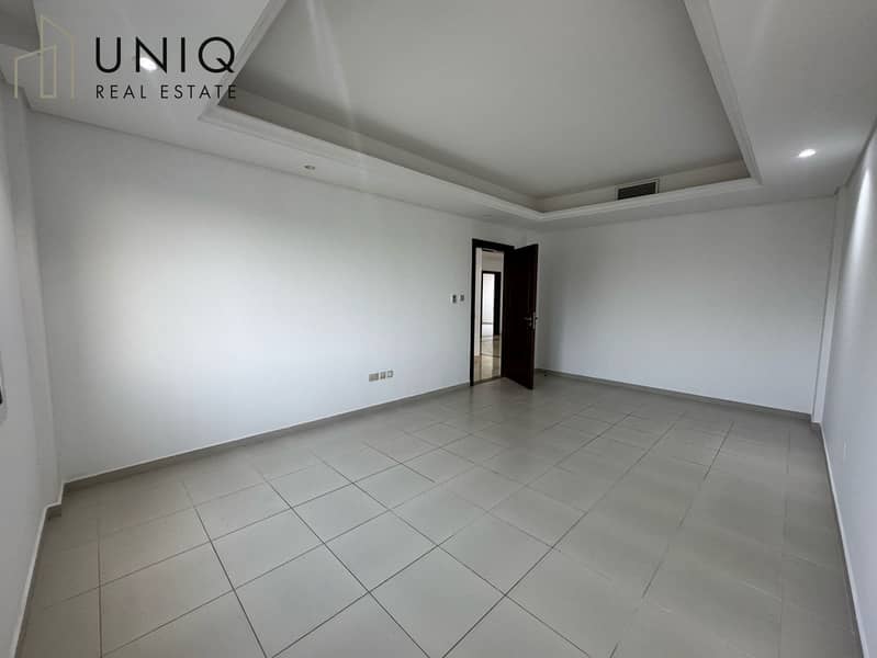 9 Bedroom 1. jpeg