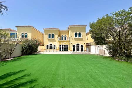 3 Bedroom Villa for Rent in Jumeirah Park, Dubai - Vacant | Large Plot | Extended | Well Maintained