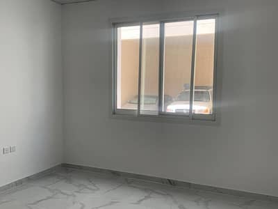 استوديو  للايجار في الجرف، عجمان - استديو مساحة كبيرة في عجمان أول ساكن | خطط سداد ميسرة