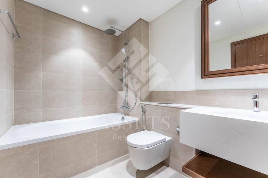 3 Bathroom. jpg