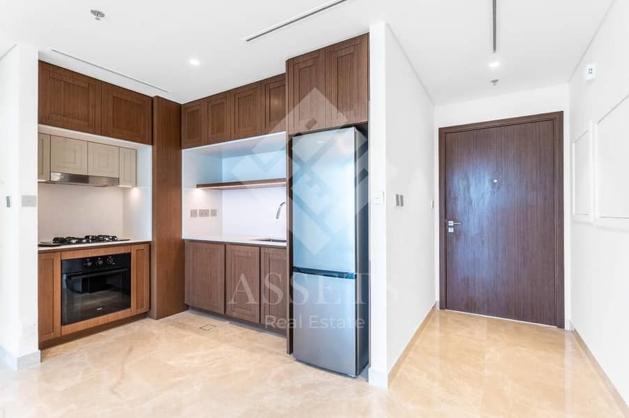 4 Kitchen. jpg