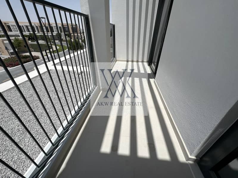 4 PHOTO-2025-06-26-12-56-19. jpg