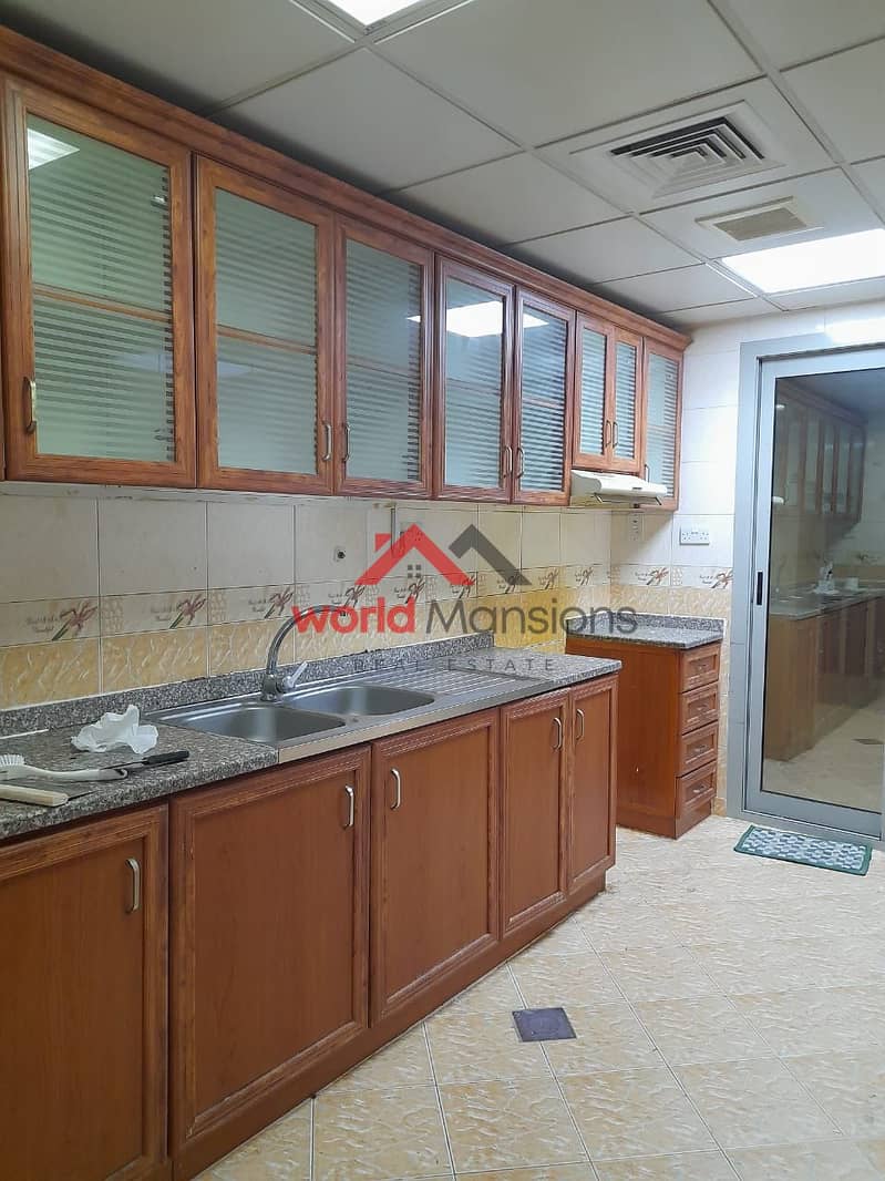 9 c7cc0a23-1095-4e54-9294-ab4abb7cafca. jpg