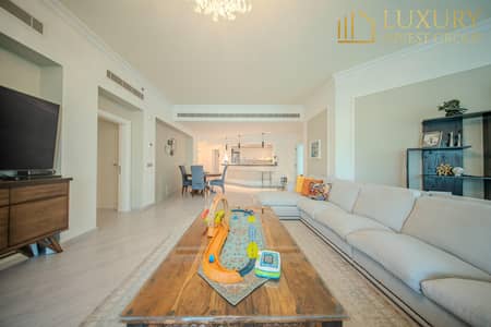 3 Bedroom Flat for Rent in Palm Jumeirah, Dubai - Large Layout  | Beach Access | Prime Location