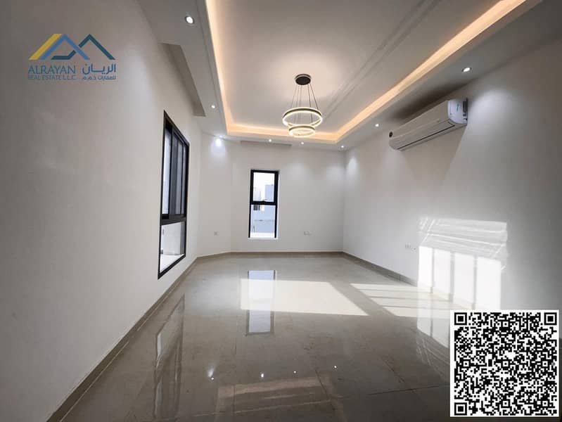 14 13870ffe-aa1d-4316-8970-fd3aeae531de. jpg