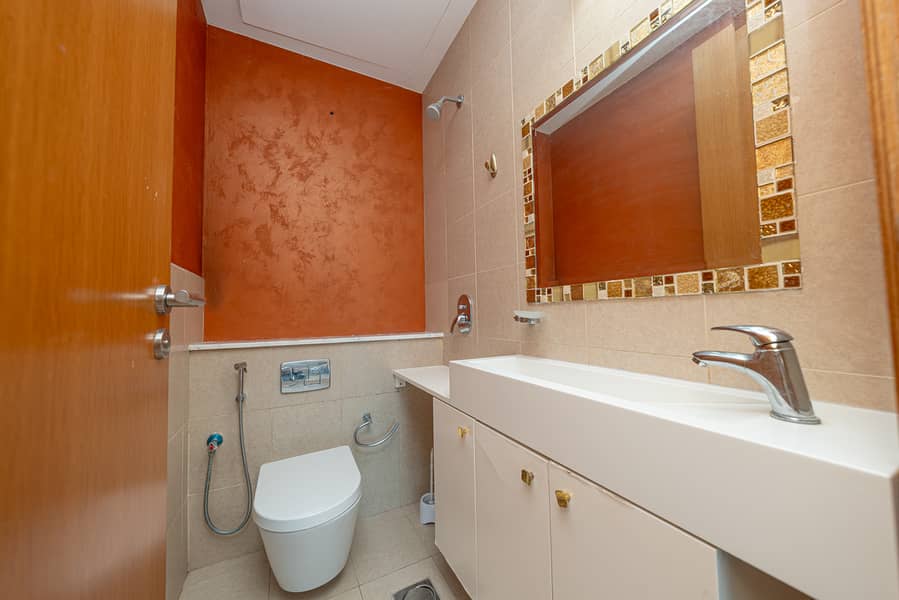 18 Remodeled___Vacant__Sea_and_palm_view-10. jpg