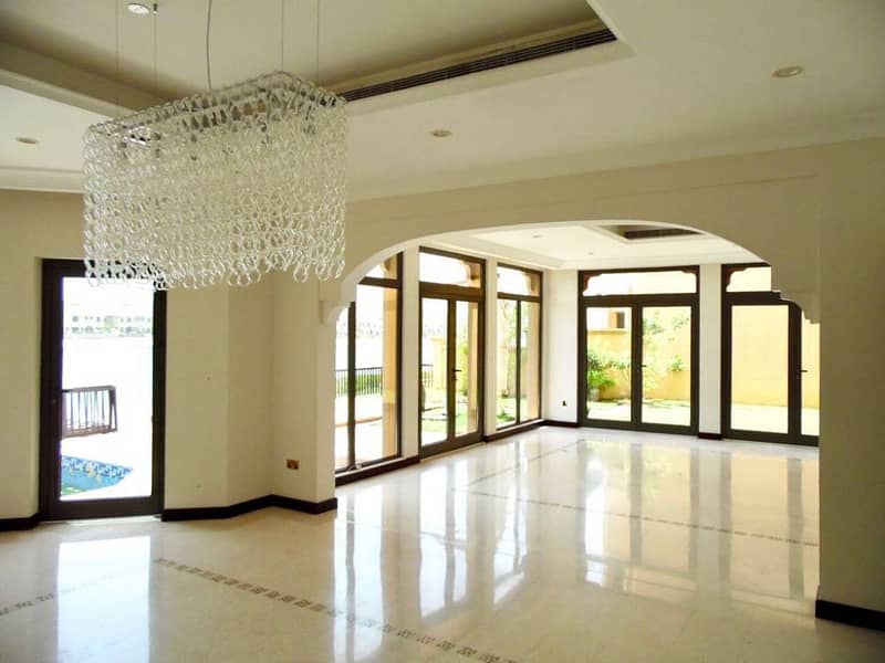 5 Bedrooms for Rent in Palm Jumeirah