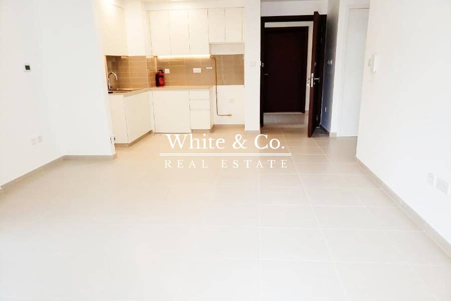 Vacant Now | Stunning Pool View | Must See
