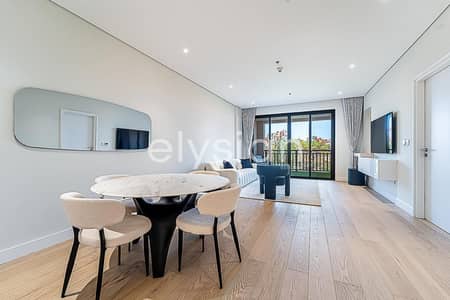 1 Bedroom Flat for Sale in Palm Jumeirah, Dubai - Stylish 1BR | Beach Access | Furnished