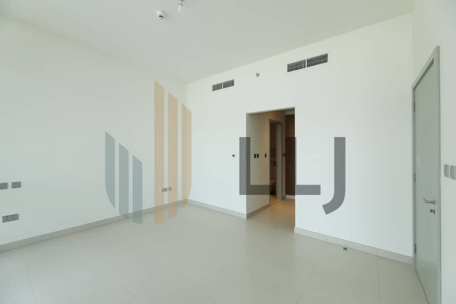 11 0V9A1364. JPG