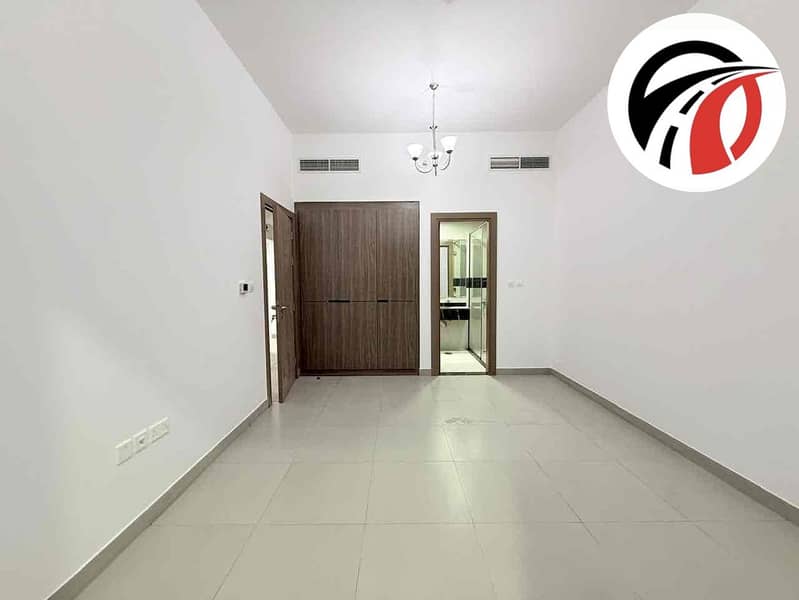 3 d4420e43-98bc-43b7-87ed-4add55cf5aed. jpg