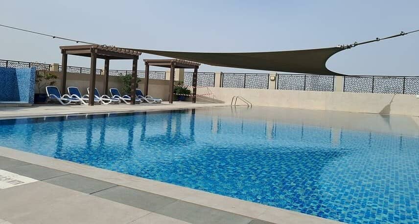 17 SWIMMING POOL. jpeg