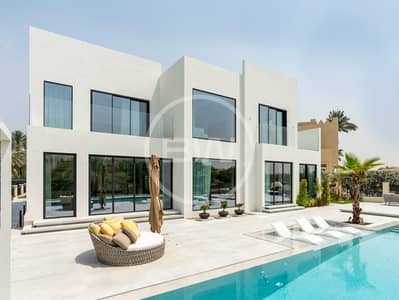 5 Bedroom Villa for Sale in Jumeirah Islands, Dubai - Lakefront Villa | Fully Renovated | Turnkey