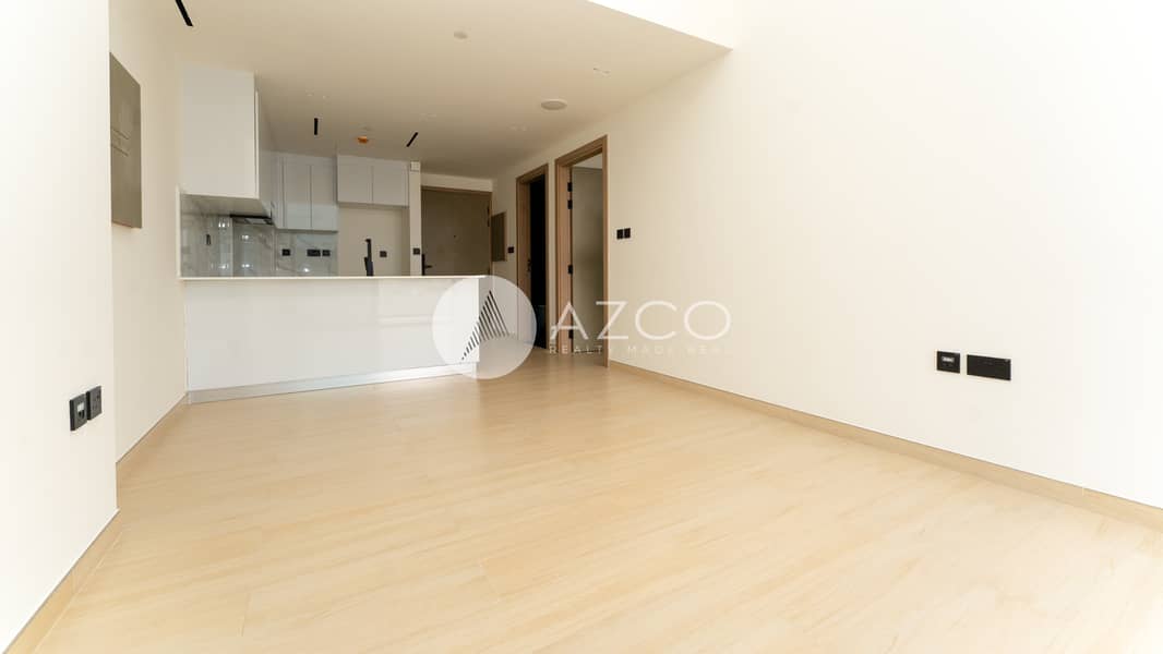 2 AZC05204. jpg