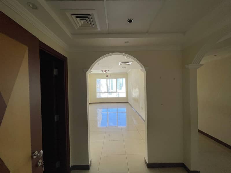 15 b6ed43db-e3e7-461a-9a1b-fdacc4cbd48d. jpg