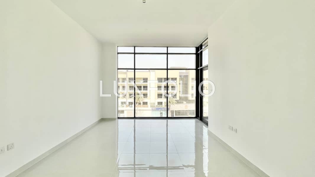 Spacious Balcony | Expansive | Prime Location Spacious Balcony | Expansive | Prime Location