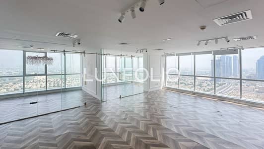 朱美拉湖塔 (JLT)， 迪拜 写字楼待租 - 位于朱美拉湖塔 (JLT)，JLT V区，朱美拉商业中心2号 的写字楼 300000 AED - 12051153