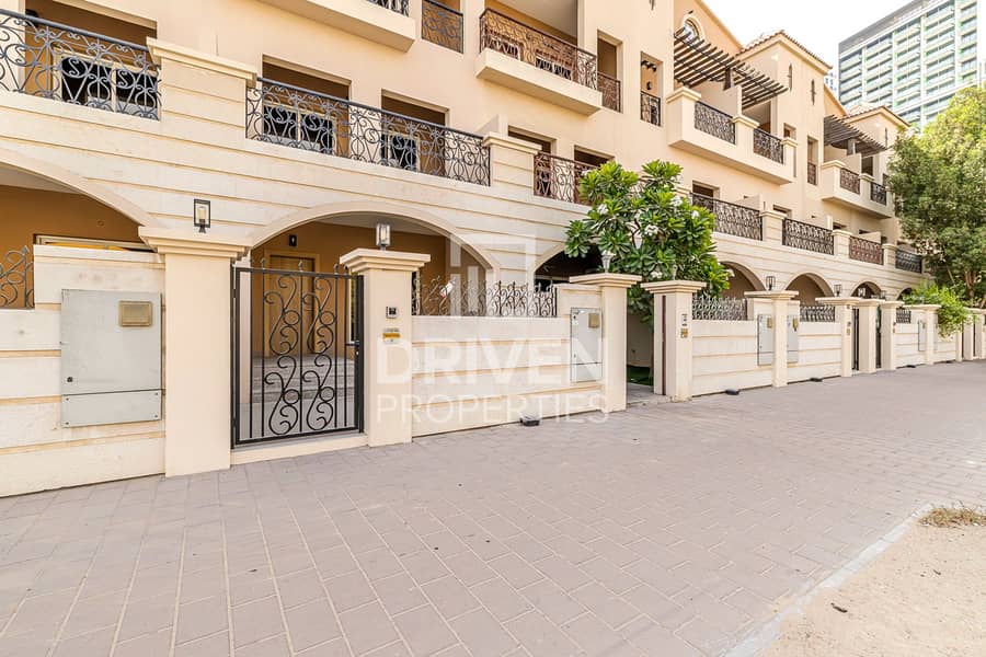 Ready to Move in | Elegant Unit | Community View Ready to Move in | Elegant Unit | Community View