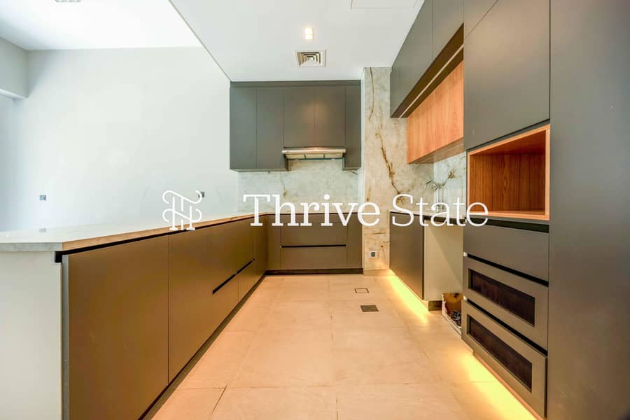 Extended Livingroom | Upgraded Kitchen | Near Pool